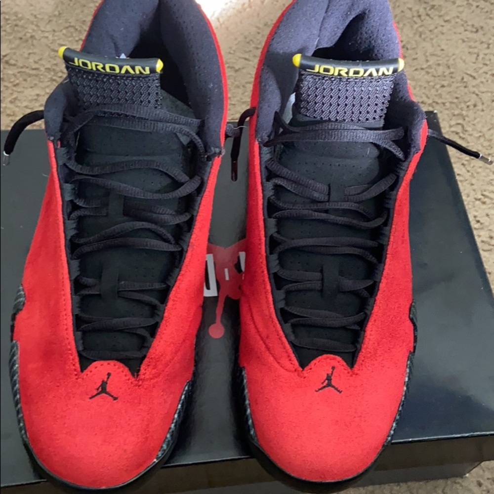 Ferrari 14s